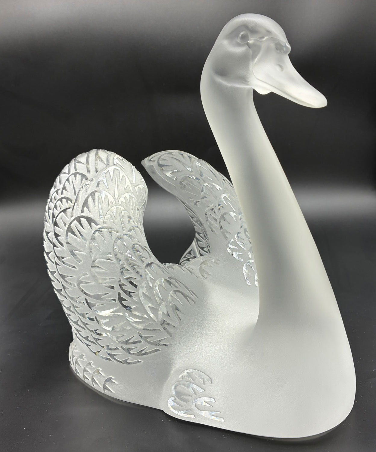 Lalique France - Clear and Frosted Glass Cygne Tête Penchée 'Head Up' Swan 25cm x 31 cm