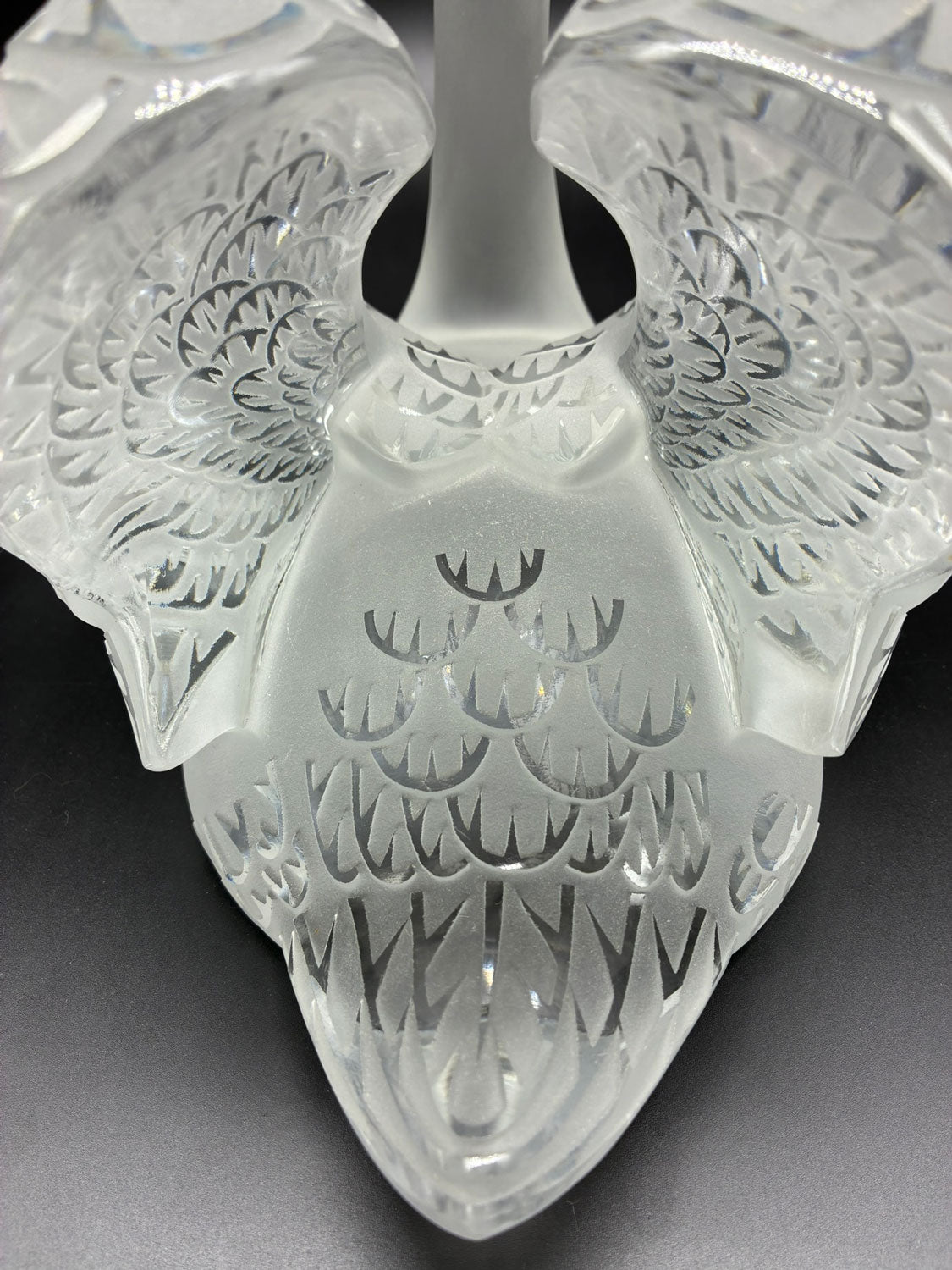 Lalique France - Clear and Frosted Glass Cygne Tête Penchée 'Head Up' Swan 25cm x 31 cm